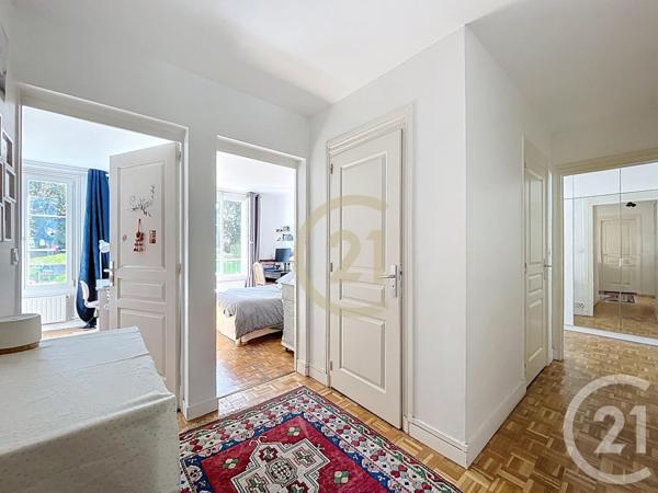 Appartement F5 à vendre  4 pièces - 92,84 m2 VERSAILLES - 78