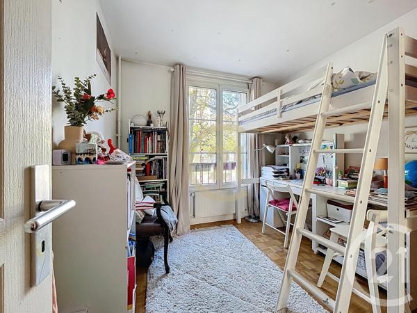 Appartement F5 à vendre  4 pièces - 92,84 m2 VERSAILLES - 78