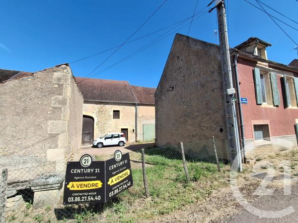 Maison à vendre  3 pièces - 70,10 m 2   FLEZ CUZY  - 58