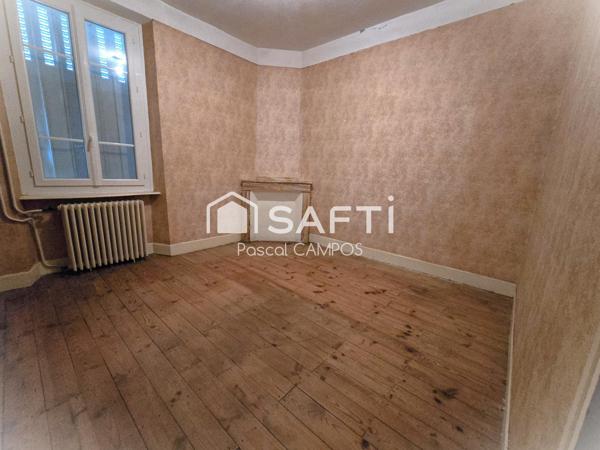 Maison 8 pièces de 178m² avec dépendances, terrain 2713m²