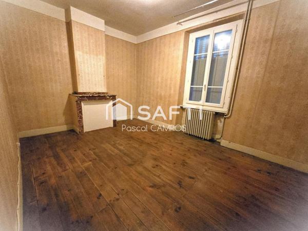 Maison 8 pièces de 178m² avec dépendances, terrain 2713m²