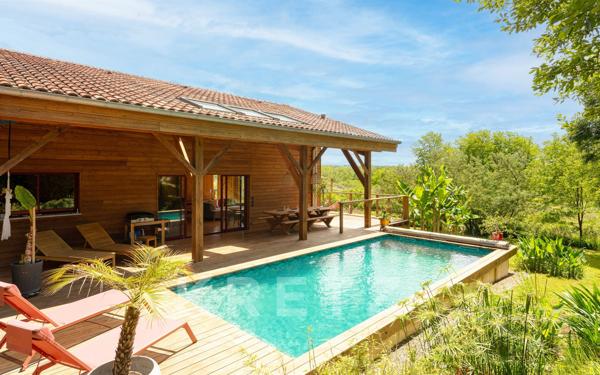 Villa contemporaine en bois – Élégance naturelle, calme et vue montagnes – 15 minutes de Bayonne