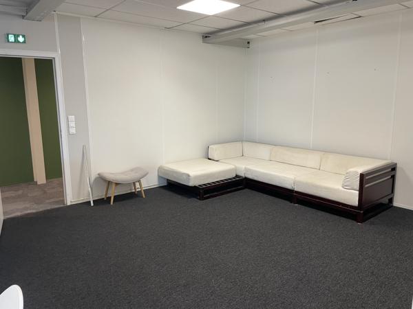 A LOUER BUREAUX - Z.A. DE SENLIS