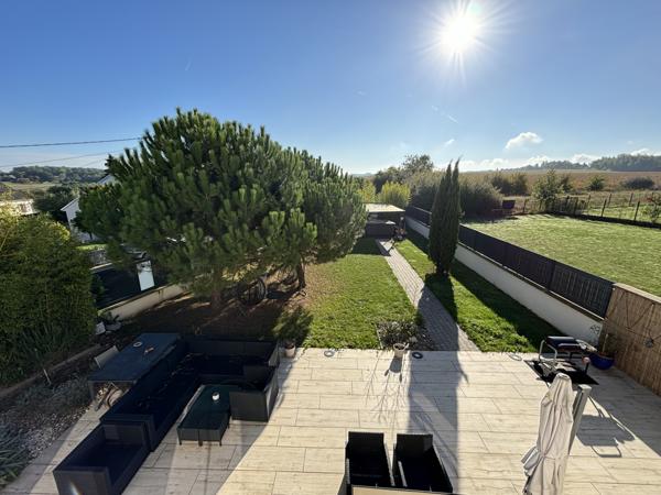 Crécy-la-Chapelle (77580) Maison familiale moderne avec terrasses et jacuzzi