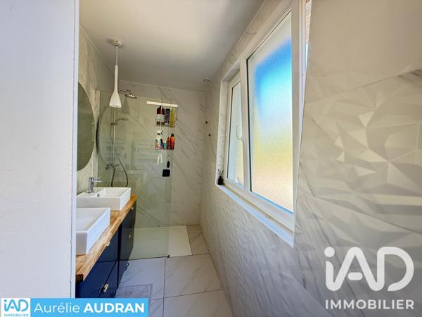 Maison à vendre 7 pièces 152 m² Le Mesnil-Saint-Denis