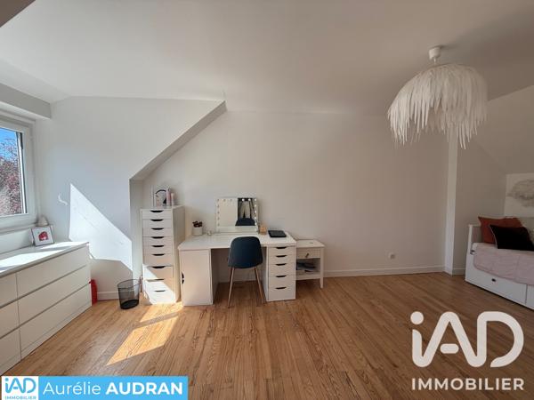 Maison à vendre 7 pièces 152 m² Le Mesnil-Saint-Denis