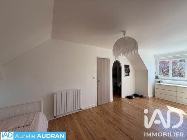 Maison à vendre 7 pièces 152 m² Le Mesnil-Saint-Denis