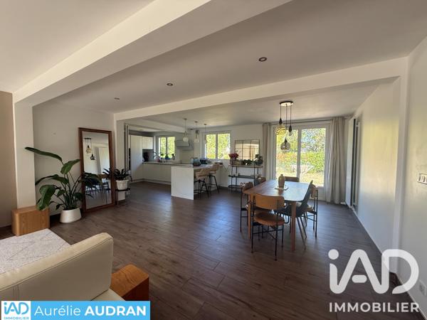 Maison à vendre 7 pièces 152 m² Le Mesnil-Saint-Denis