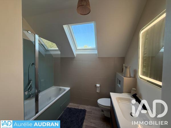 Maison à vendre 7 pièces 152 m² Le Mesnil-Saint-Denis
