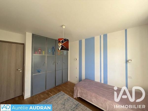 Maison à vendre 7 pièces 152 m² Le Mesnil-Saint-Denis