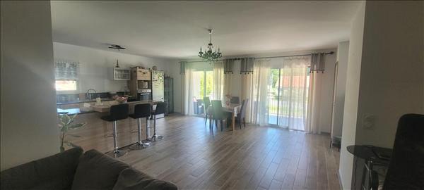 Maison à vendre |  Altillac |  5 pièces | 110 m²