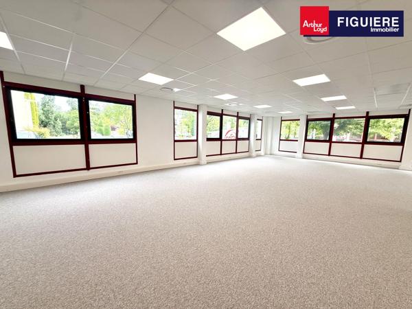 BUREAUX À VENDRE ENTIÈREMENT RÉNOVÉS MEYREUIL