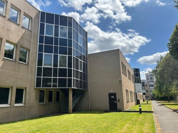 Bureaux à louer à Nanterre dans Green Park avec accès rapide au RER A