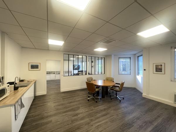 Bureaux à louer à Nanterre dans Green Park avec accès rapide au RER A