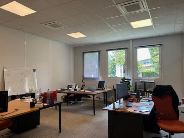 Bureaux à louer à Nanterre dans Green Park avec accès rapide au RER A