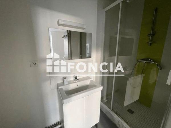 Location Appartement 2 pièces 33.64 m² - 77 RUE PAUL GUIEYSSE Lorient 56100