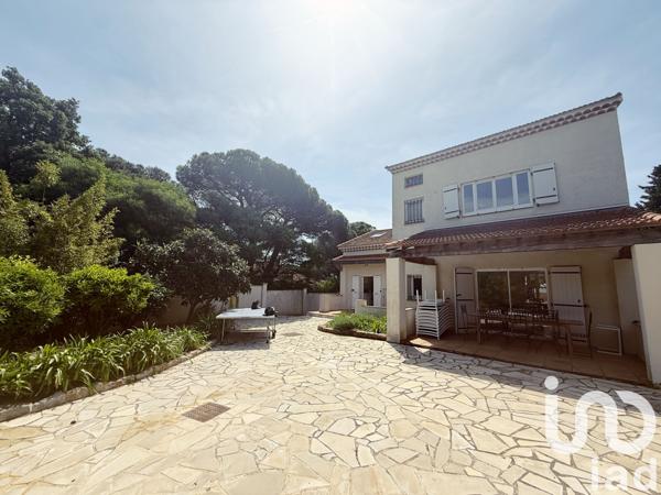 Maison à vendre 5 pièces 150 m² Sainte-Maxime