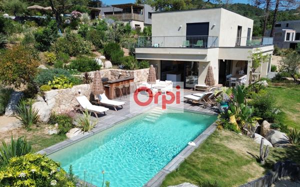 Maison à vendre    5 pièces •  Lecci