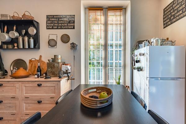 Sommières (30250) Demeure atypique : ancienne gare rénovée 136 m² sur 2 177 m² de terrain entre Sommiéres, Nimes et Quissac