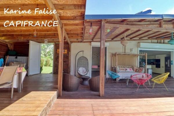 A vendre SAINTE LUCE (972) - Villa T4 avec piscine, bungalow et appartement T3 proche plage