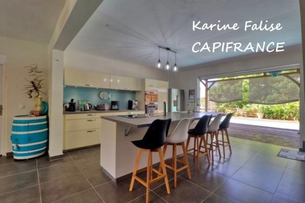 A vendre SAINTE LUCE (972) - Villa T4 avec piscine, bungalow et appartement T3 proche plage