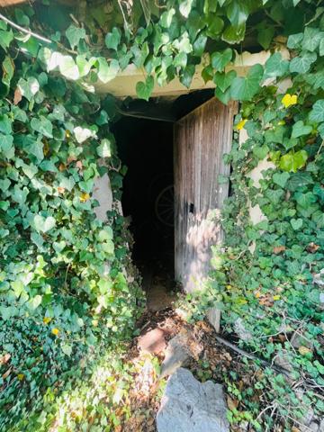 Saint-Saturnin-lès-Apt (84490) Cabanon de loisir avec vue dégagée !