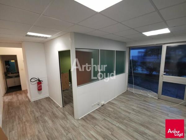 RENNES - BUREAUX A LOUER - 62 M²