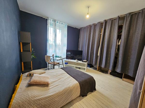 Maison de ville familiale rénovée -DURTAL -30min d'ANGERS 10min de la FLECHE