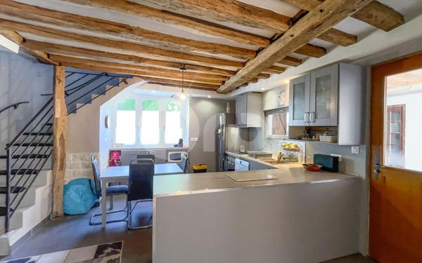 Maison à vendre    5 pièces •  Ecquevilly