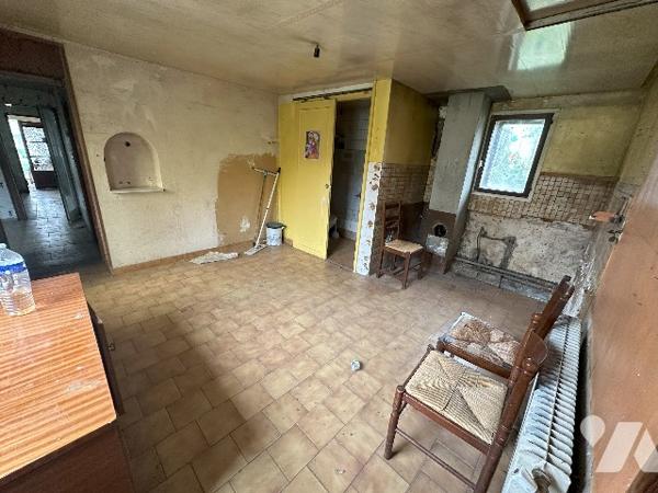 MAISON - PROCHE CENTRE-VILLE - GARAGE - JARDIN