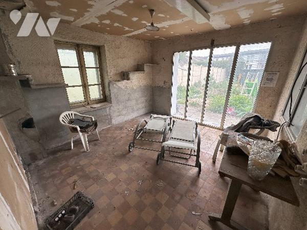 MAISON - PROCHE CENTRE-VILLE - GARAGE - JARDIN