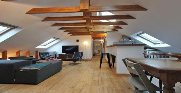 UN DERNIER ÉTAGE, LE CENTRE-VILLE & CET APPARTEMENT COUP DE CŒUR. - L'agence Immobilier & Associés