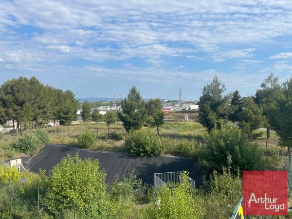 BUREAUX A LA LOCATION - AXE PASSANT