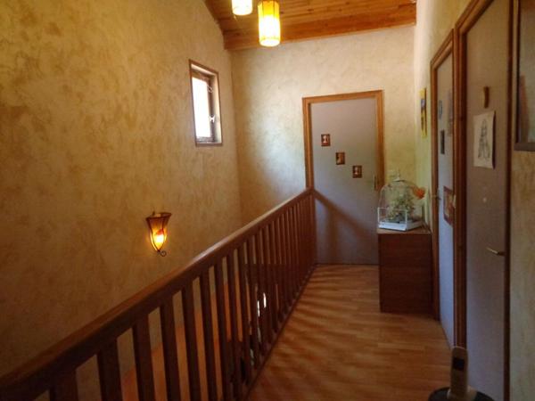 Coubon(43), maison de 240 m2 habitables, 4 chambres sur 1440 m2 de terrain