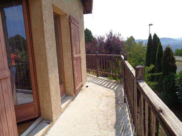 Coubon(43), maison de 240 m2 habitables, 4 chambres sur 1440 m2 de terrain