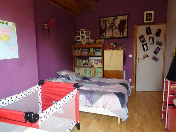 Coubon(43), maison de 240 m2 habitables, 4 chambres sur 1440 m2 de terrain