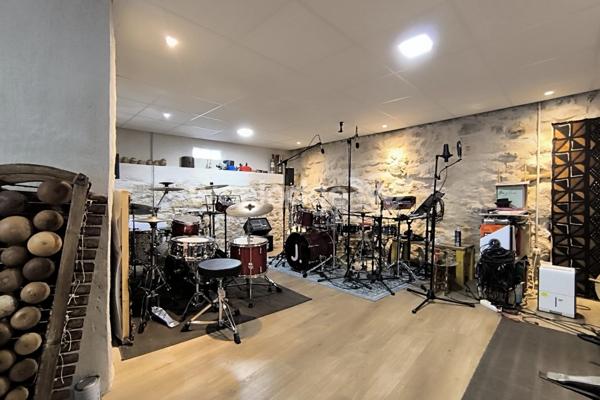 Maison à vendre 8 pièces de 190 m² à Jouy-le-Moutier