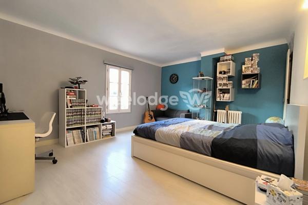 Maison à vendre 8 pièces de 190 m² à Jouy-le-Moutier