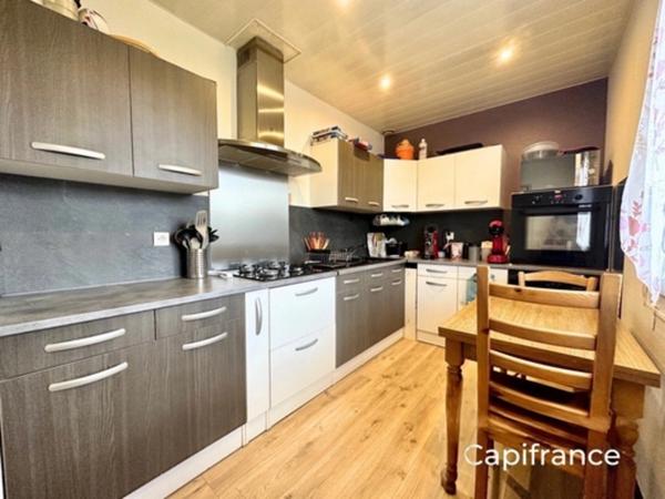 Maison plain-pied -SAINT PIERRE LES ELBEUF - T4 de 120 m² - Terrain de 600,00 m² - Garage