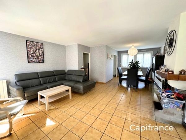 Maison plain-pied -SAINT PIERRE LES ELBEUF - T4 de 120 m² - Terrain de 600,00 m² - Garage