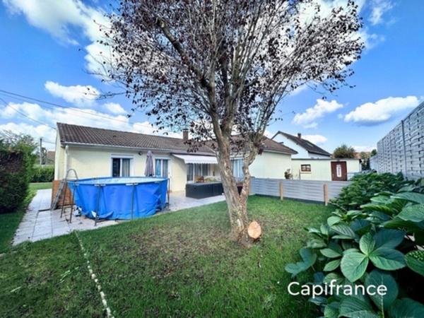 Maison plain-pied -SAINT PIERRE LES ELBEUF - T4 de 120 m² - Terrain de 600,00 m² - Garage