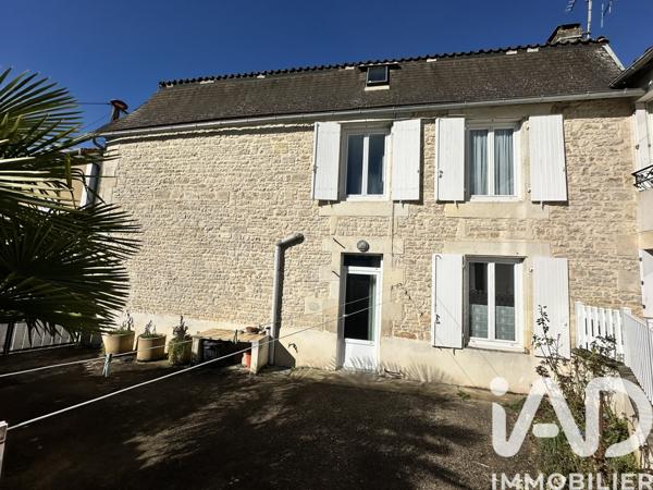 Maison à vendre 4 pièces 83 m² Sauzé-Vaussais