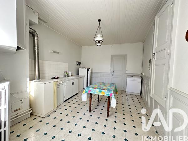 Maison à vendre 4 pièces 83 m² Sauzé-Vaussais