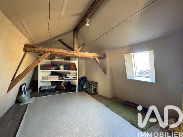 Maison à vendre 4 pièces 83 m² Sauzé-Vaussais