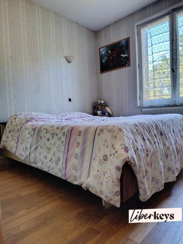 MAISON SUR SOUS-SOL - TERRAIN 1500 m² - 2 CHAMBRES - GARAGE - 71700 TOURNUS