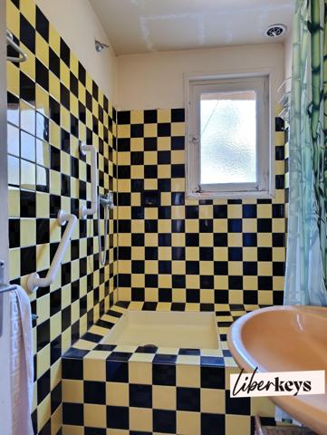 MAISON SUR SOUS-SOL - TERRAIN 1500 m² - 2 CHAMBRES - GARAGE - 71700 TOURNUS