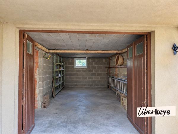MAISON SUR SOUS-SOL - TERRAIN 1500 m² - 2 CHAMBRES - GARAGE - 71700 TOURNUS