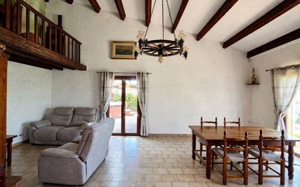 Maison à vendre    5 pièces •  Istres