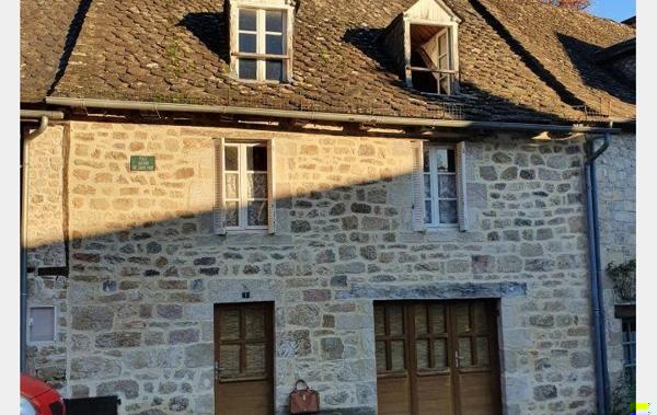 Vente Maison De village à rénover La roche-canillac   