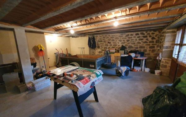 Vente Maison De village à rénover La roche-canillac   